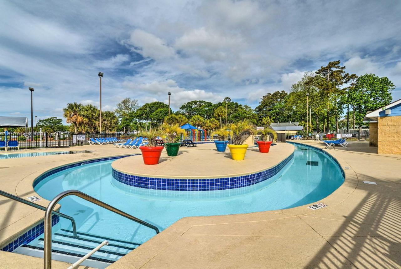 Renovated Oceanfront Resort Condo With Balcony マートルビーチ エクステリア 写真